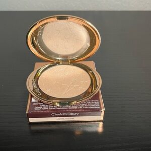 Charlotte Tilbury Radiant Gold Highlighter